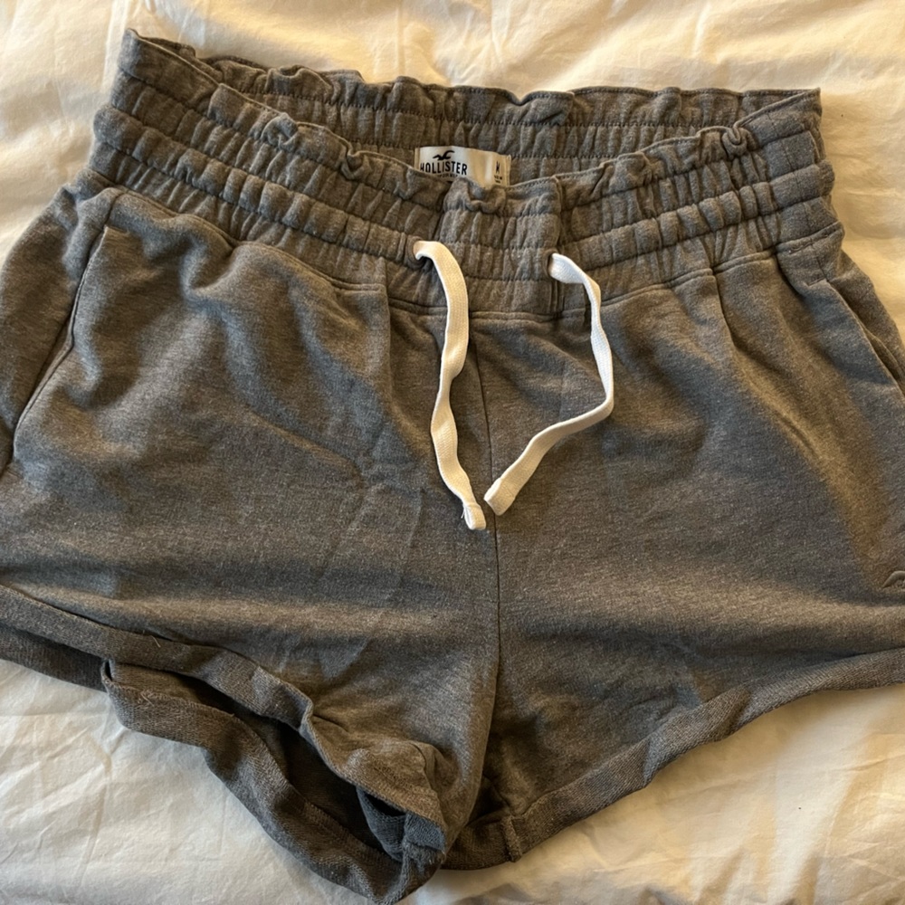 Women’s grey Hollister lounge shorts